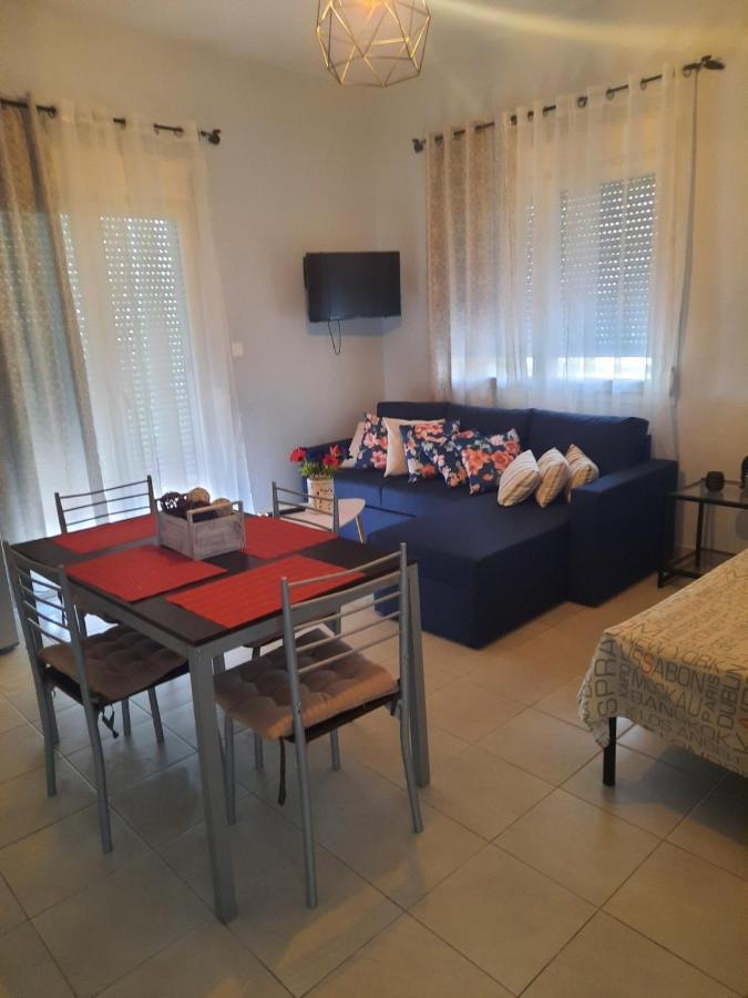 Park View Apartment In Paralia Dionisiou Dış mekan fotoğraf